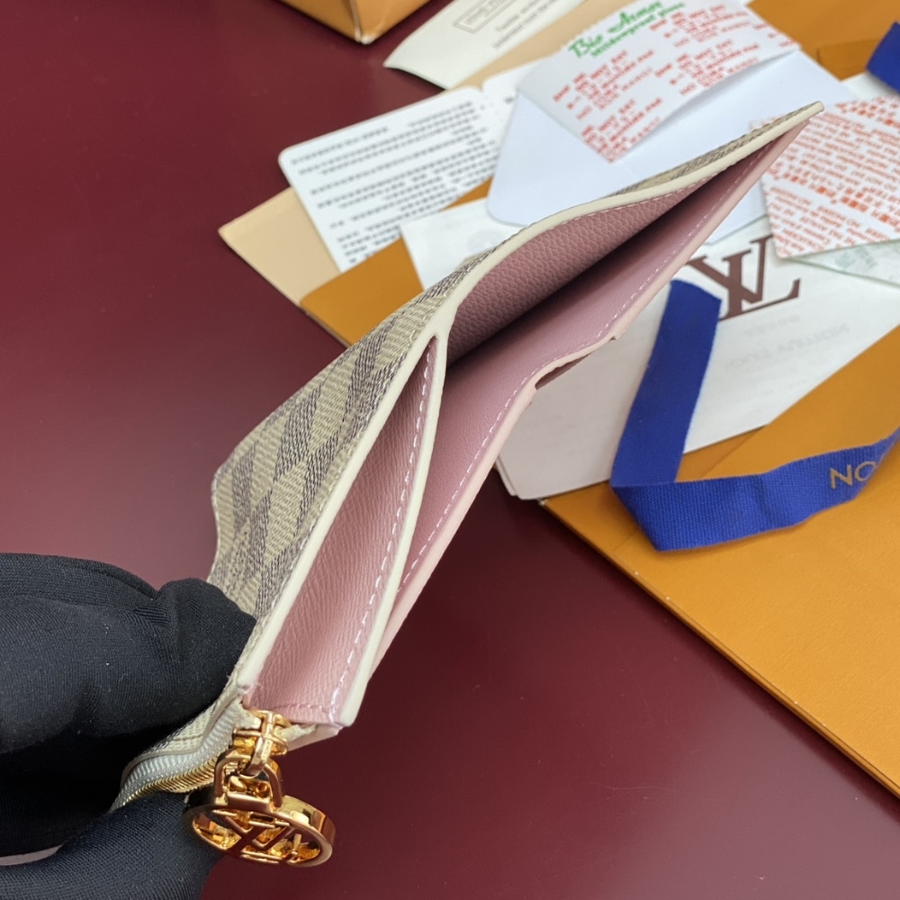 ICONIC SET: LOUIS VUITTON MONTSOURIS PM & LISA WALLET - Image 8