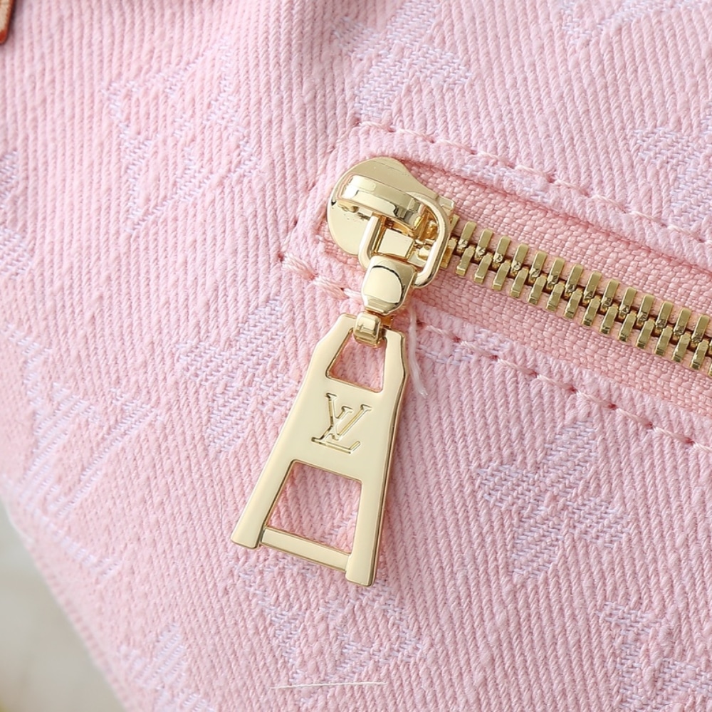 LOUIS VUITTON BUMBAG HIGH RISE WASHED PINK 38CM - Image 5
