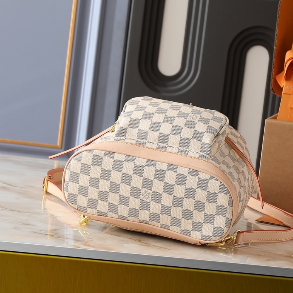 ICONIC SET: LOUIS VUITTON MONTSOURIS PM & LISA WALLET - Image 4