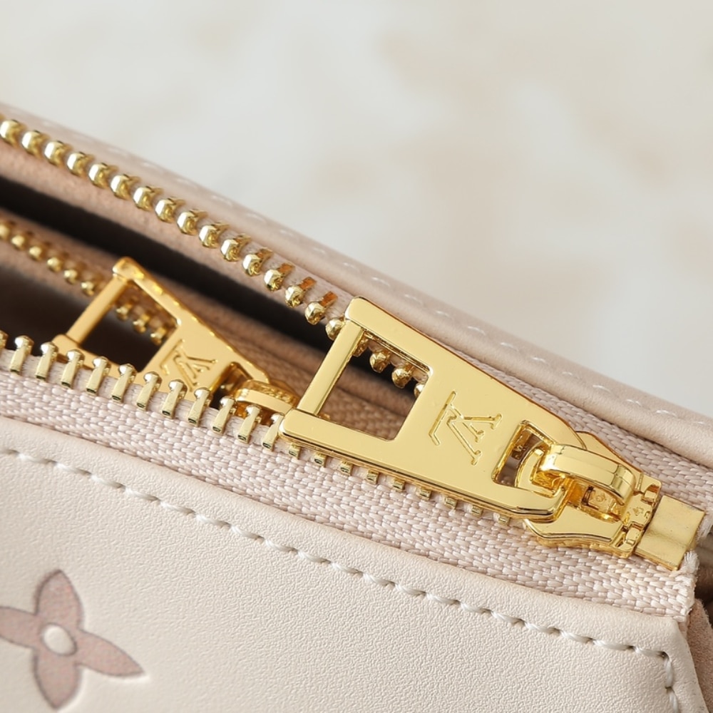 LOUIS VUITTON COUSSIN PM BICOLOR EDEN 26CM M14503 - Image 8