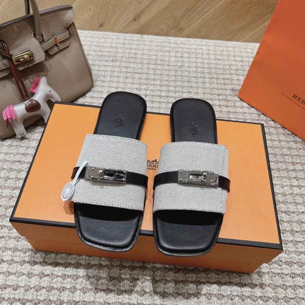 Alternative view of HERMES GABRIEL SANDAL PRUNOIR AND NOIR H241888ZH78390