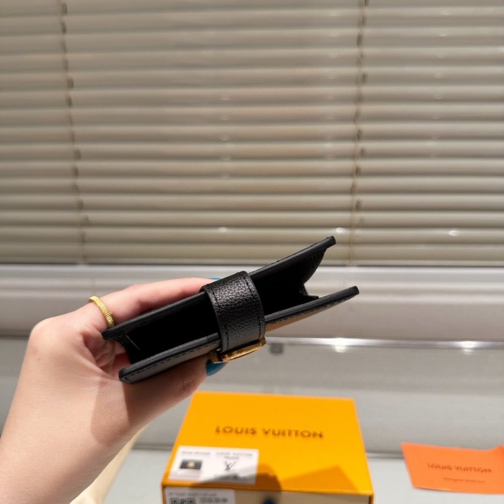 ICONIC SET: LOUIS VUITTON LOW KEY CABAS MM & LOW KEY COMPACT WALLET - Image 9