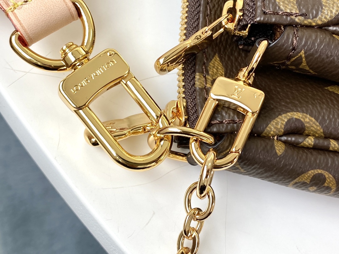 ICONIC SET: LOUIS VUITTON MULTI POCHETTE ACCESSOIRES & LONG DOUBLE ZIPPER WALLET - Image 4