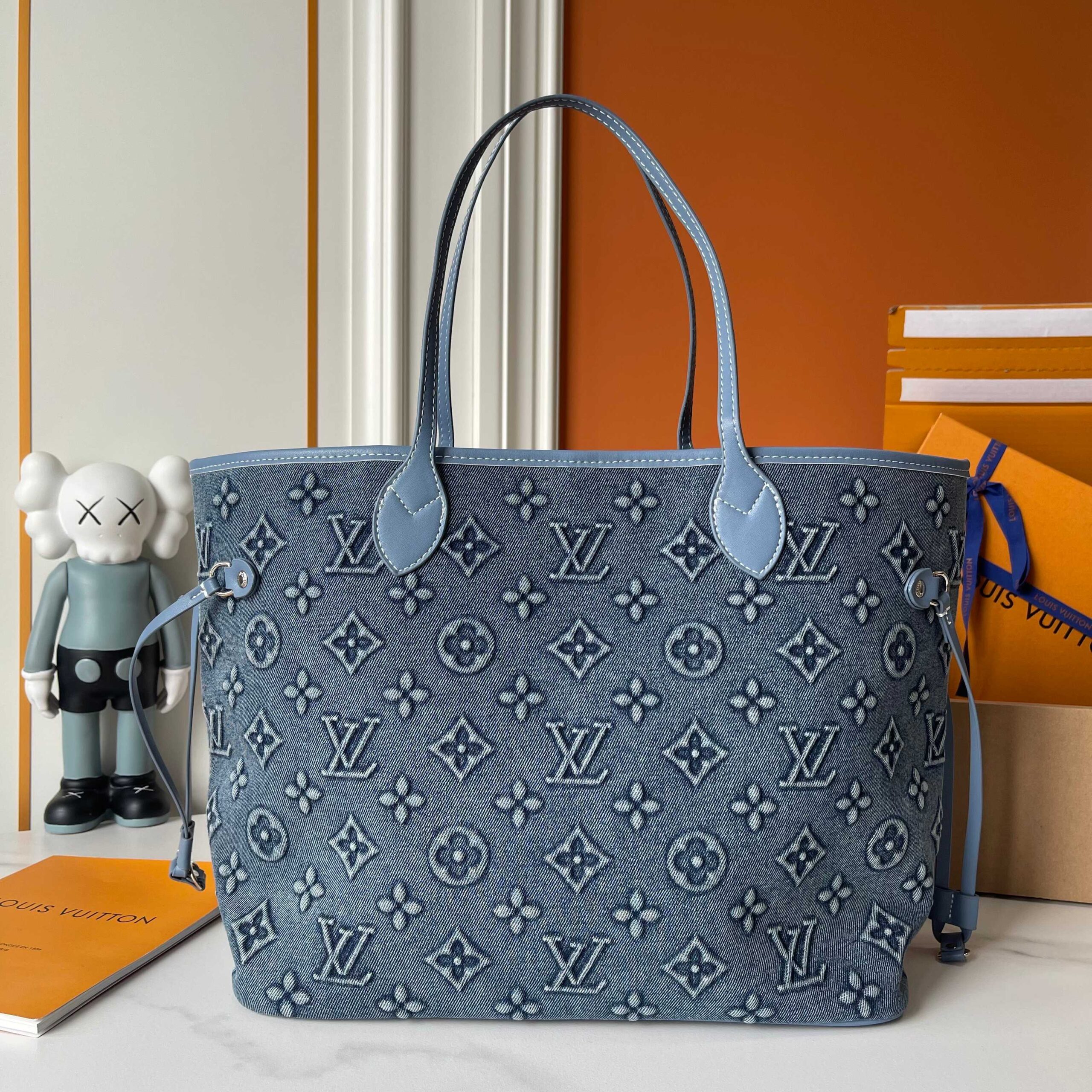 LOUIS VUITTON NEVERFULL MM BAG MONOGRAM DENIM BLUE 32CM - Image 9
