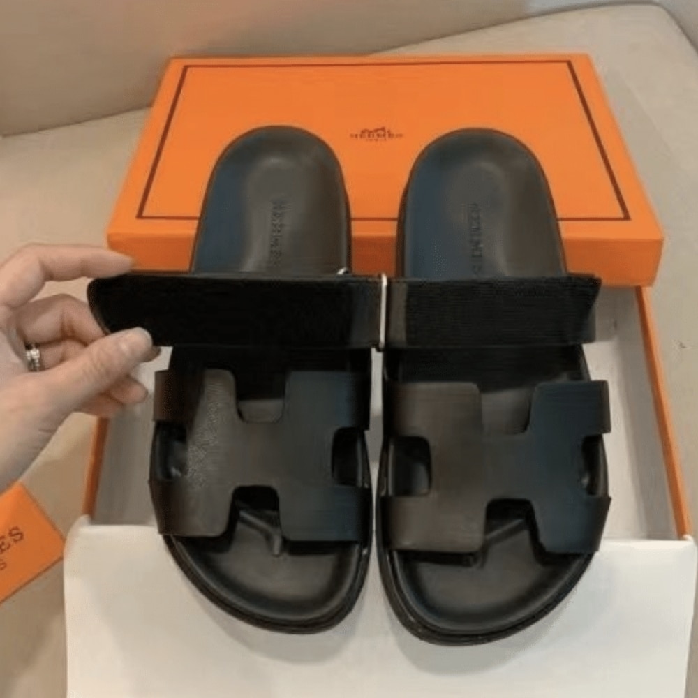 ICONIC SET: HERMÈS BIRKIN B25 TOGO & CHYPRE SANDAL - Image 9