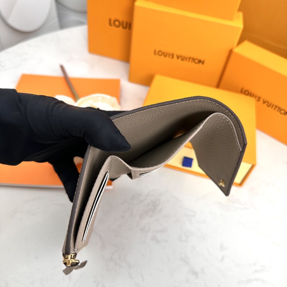 ICONIC SET: LOUIS VUITTON ONTHEGO PM & VICTORINE WALLET - Image 10