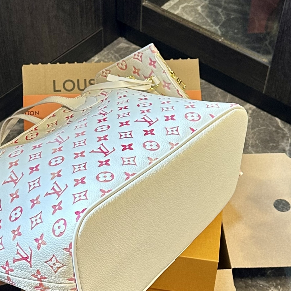 ICONIC SET: LOUIS VUITTON NEVERFULL MM & ZIPPY WALLET MONOGRAM - Image 4