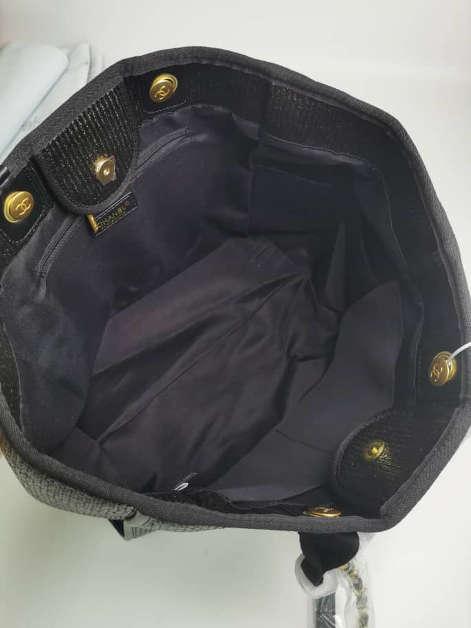 ICONIC SET: CHANEL DEAUVILLE LARGE SHOPPING BAG & LONG FLAP WALLET - Image 7