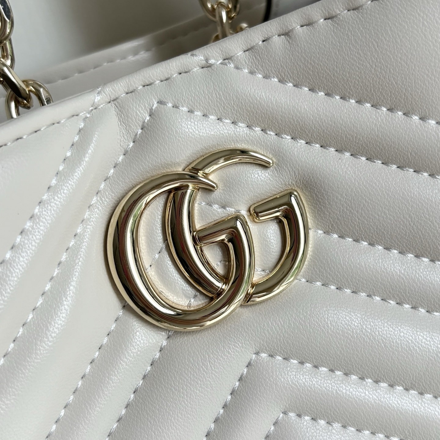 GUCCI BETTY SMALL TOTE BAG WHITE MATELASSE 18CM 847386 AAFA1 9050 - Image 8