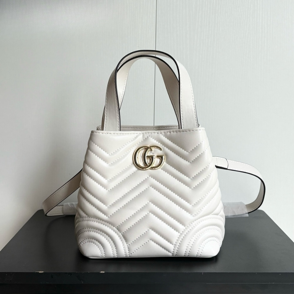 GUCCI BETTY SMALL TOTE BAG WHITE MATELASSE 18CM 847386 AAFA1 9050 - Image 3