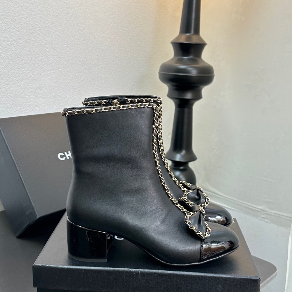 Alternative view of CHANEL RIBBON CHAIN BOOTS BLACK G45899 B17974 94305