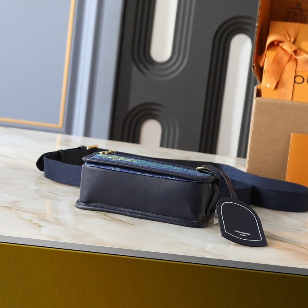 LOUIS VUITTON BOSPHORE WEARABLE WALLET BLUE STRIPES 19CM M15173 - Image 5