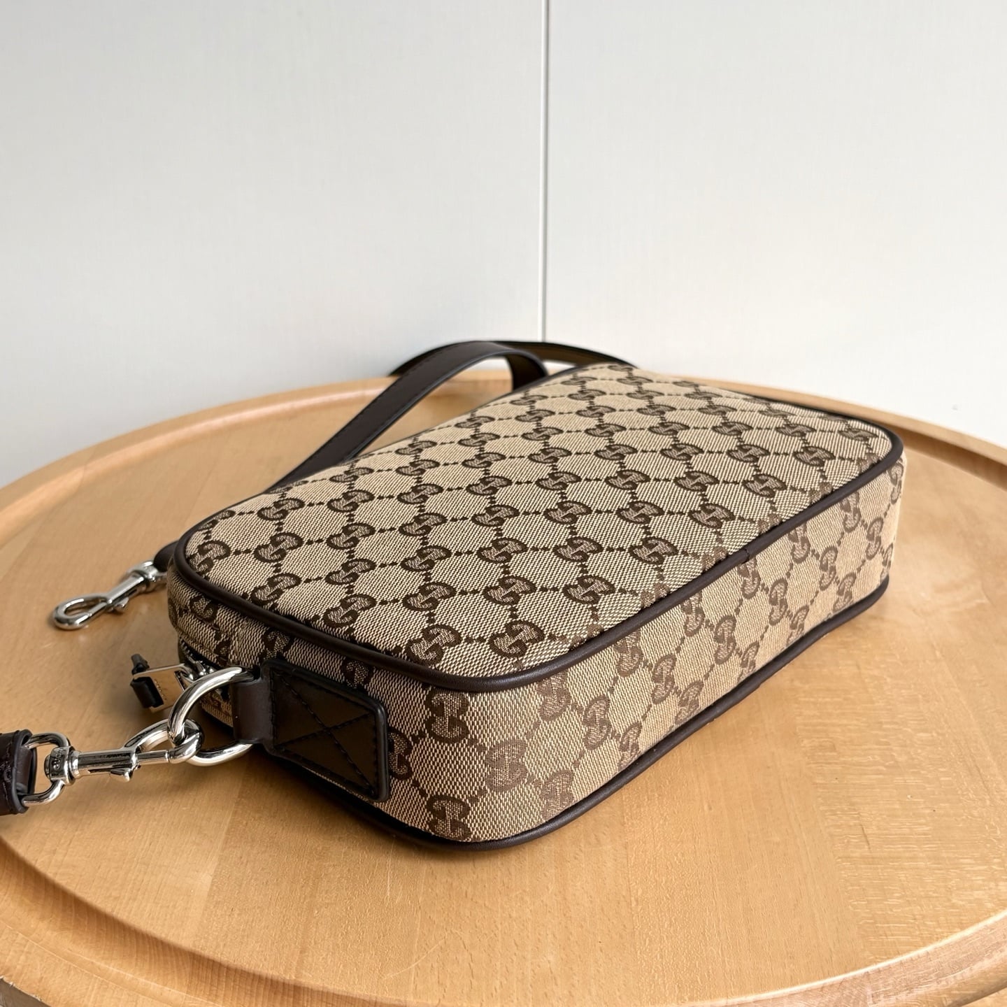 GUCCI GG CANVAS SMALL CROSSBODY BAG BEIGE AND DARK BROWN 23CM 834802 FAEPS 9752 - Image 8