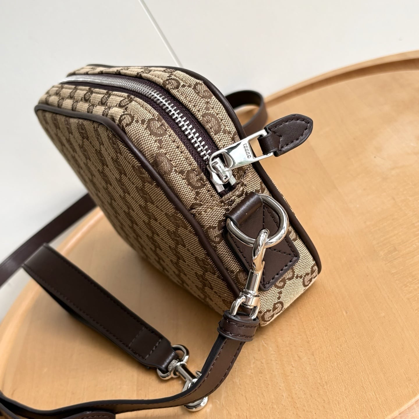 GUCCI GG CANVAS SMALL CROSSBODY BAG BEIGE AND DARK BROWN 23CM 834802 FAEPS 9752 - Image 5