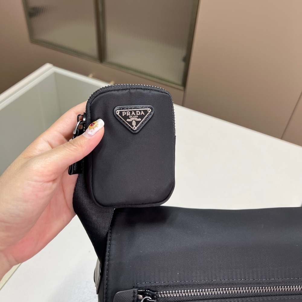 PRADA RE NYLON SHOULDER BAG BLACK 30CM 1BD953 RV44 F0002 V B1M - Image 7