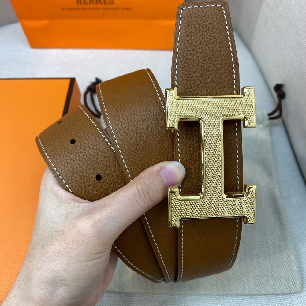 Alternative view of HERMES H GUILLOCHEE BELT BUCKLE AND REVERSIBLE LEATHER STRAP 32MM GOLD BROWN H064540CC06