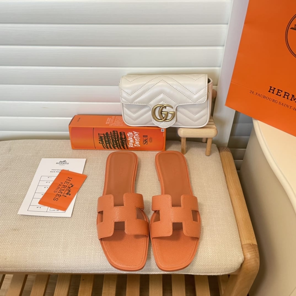 Alternative view of Hermes Oran Sandal Orange H202230Z 5H360