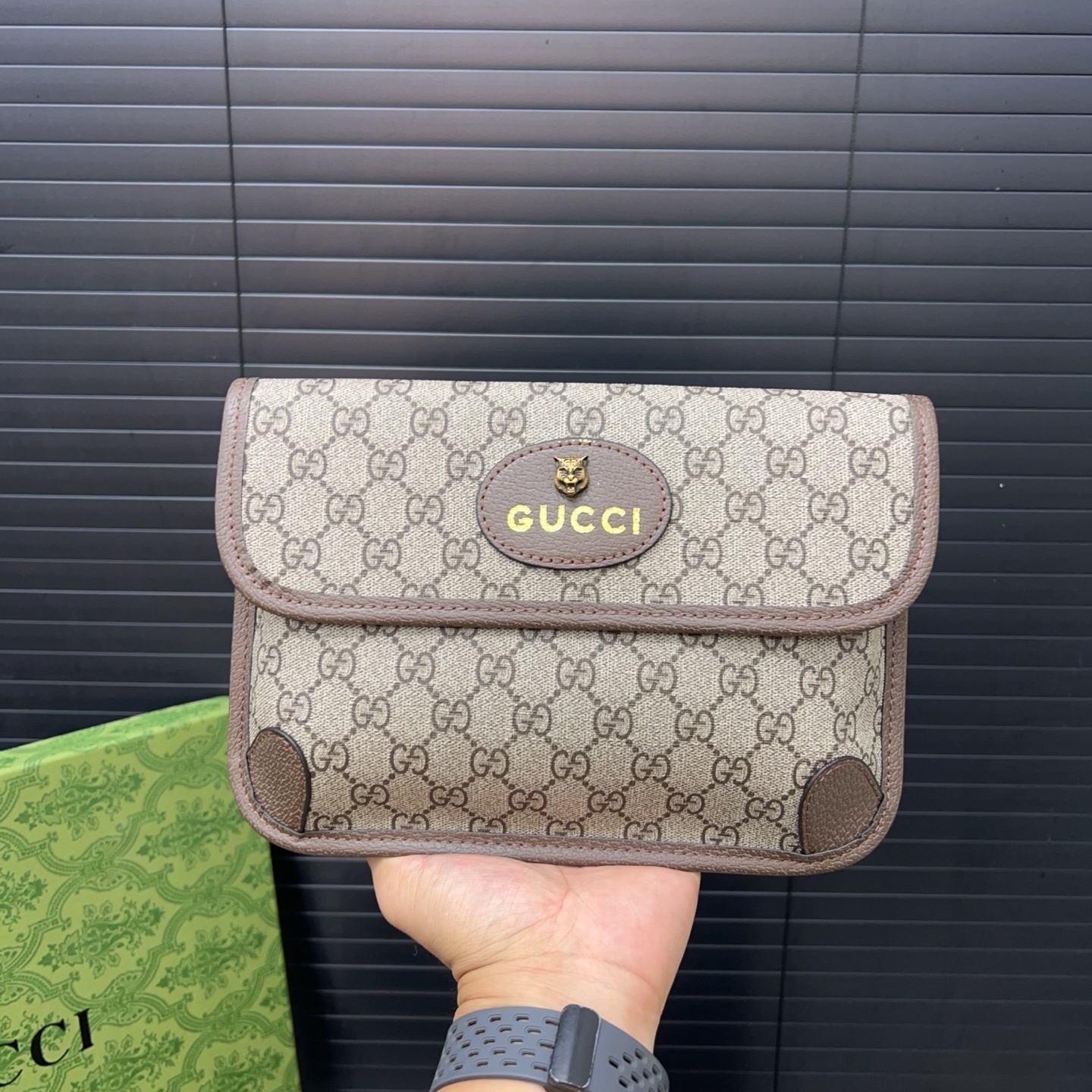 GIFT SET: GUCCI NEO VINTAGE BELT BAG WITH LABUBU ACCESSORIES & GG JACQUARD WOOL AND SILK BLEND SCARF - Image 6