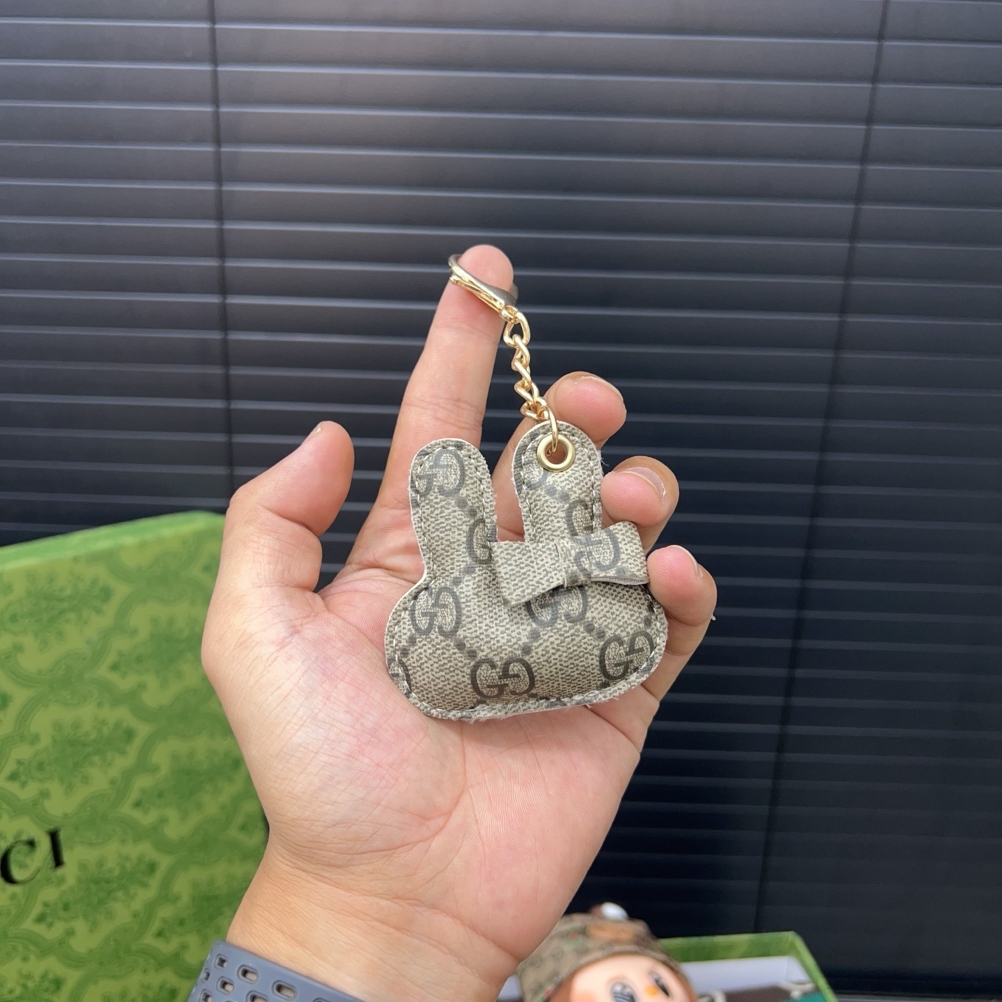 GIFT SET: GUCCI NEO VINTAGE BELT BAG WITH LABUBU ACCESSORIES & GG JACQUARD WOOL AND SILK BLEND SCARF - Image 5