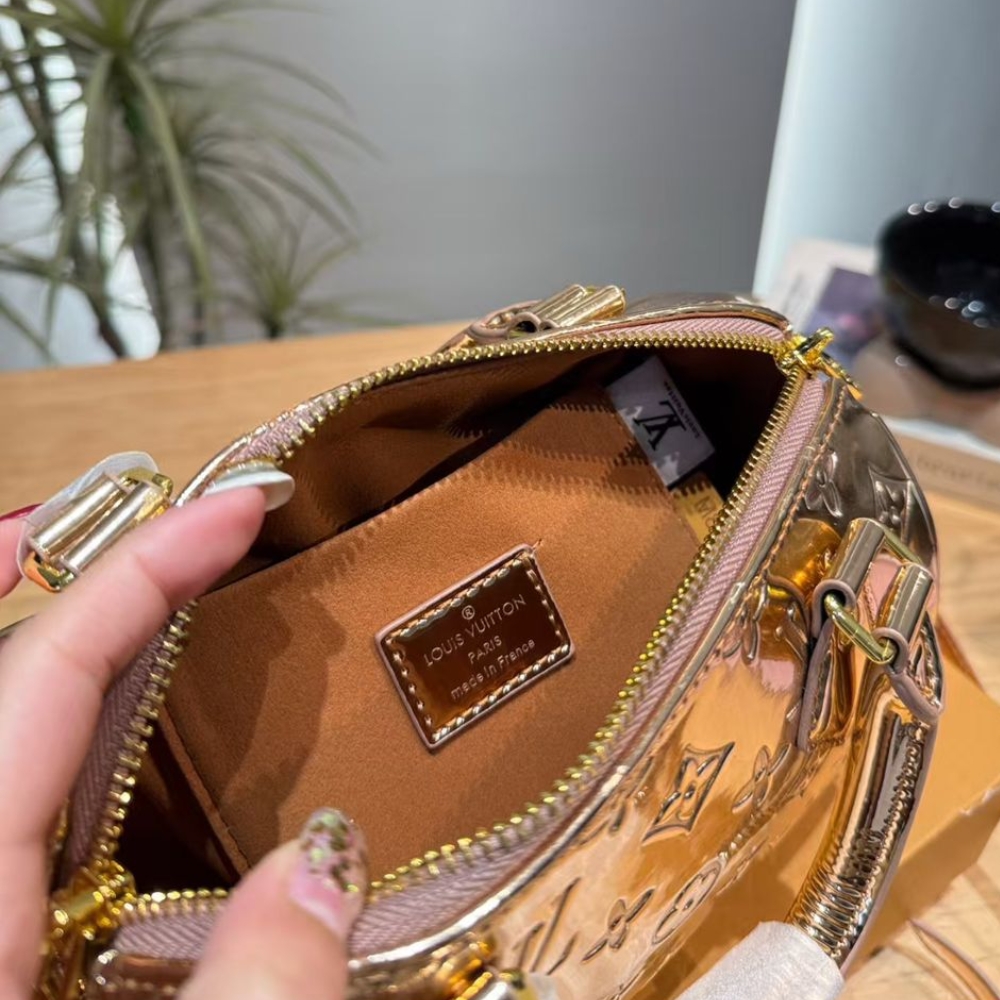 LOUIS VUITTON SPEEDY BANDOULIÈRE 20 COPPER GOLD 20CM M26497 - Image 4