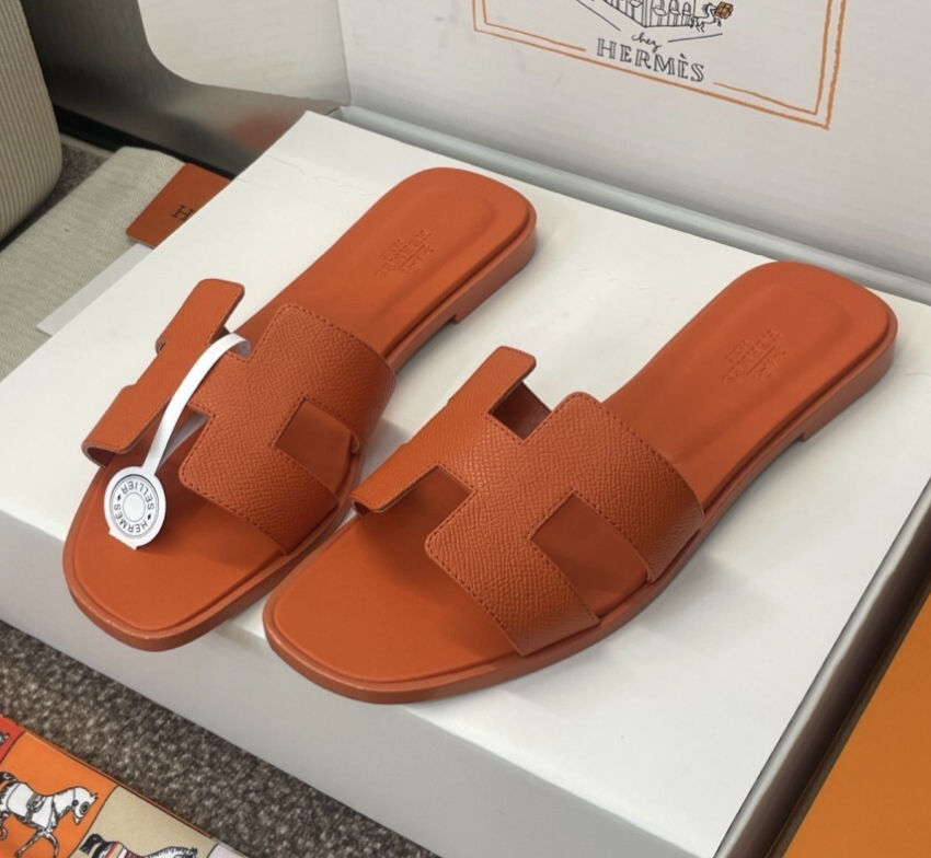 Alternative view of HERMES ORAN SANDAL ORANGE H202230Z 5H360