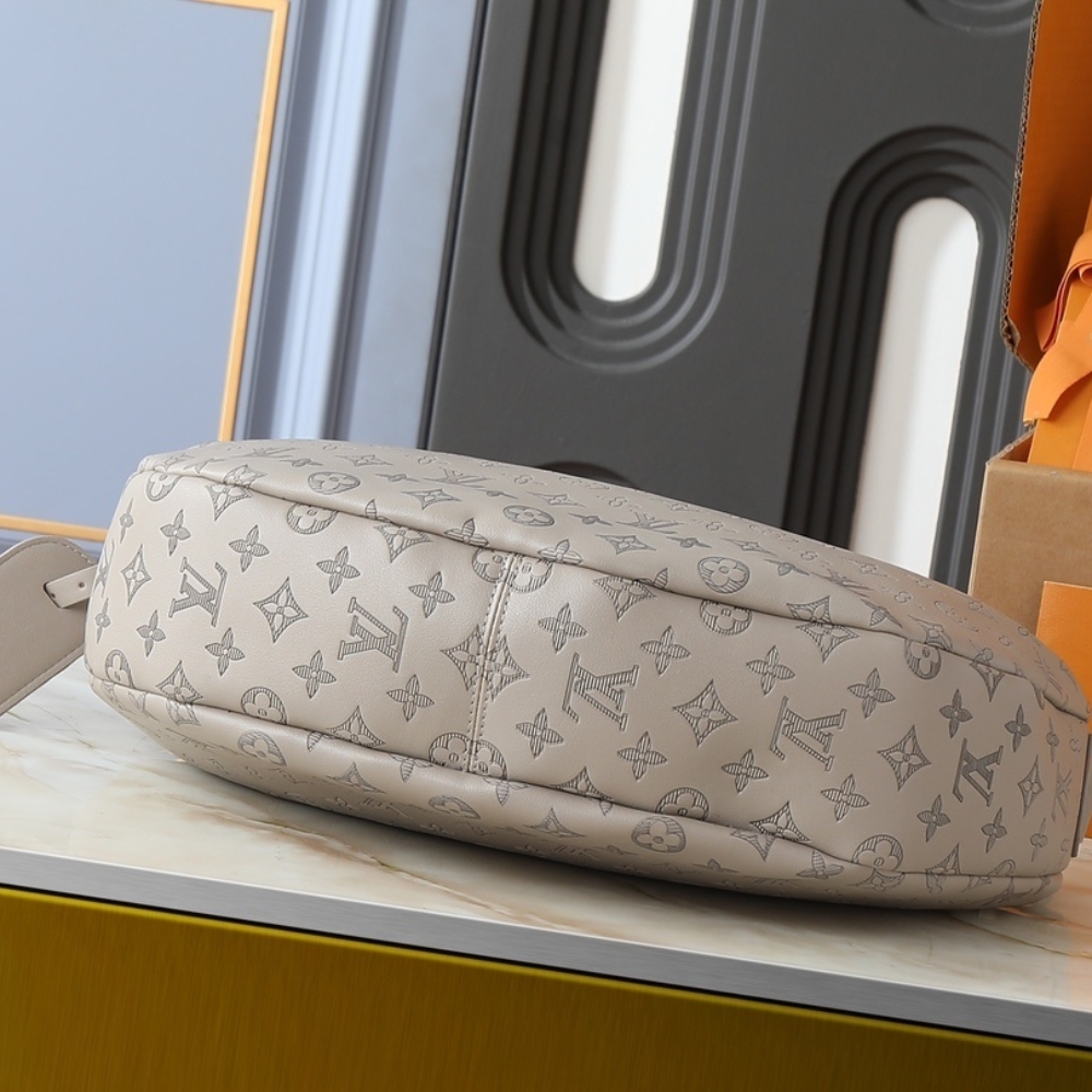 LOUIS VUITTON HOBO HAMAC SABLE 39CM M24468 - Image 5