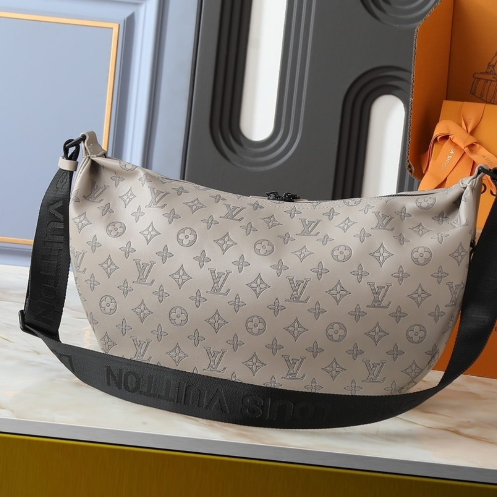 LOUIS VUITTON HOBO HAMAC SABLE 39CM M24468 - Image 4