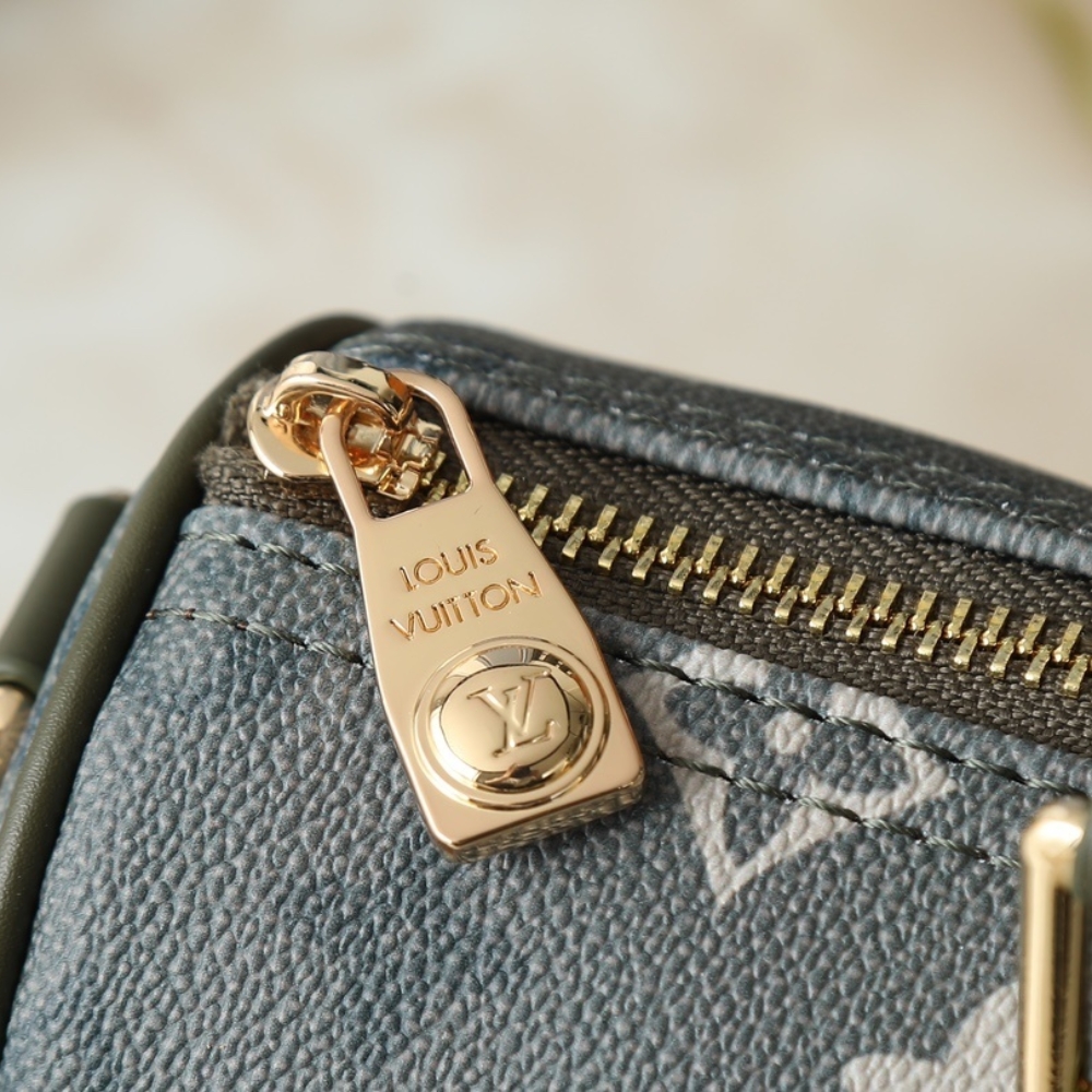 LOUIS VUITTON KEEPALL BANDOULIÈRE 25 KHAKI 25CM M26930 - Image 8