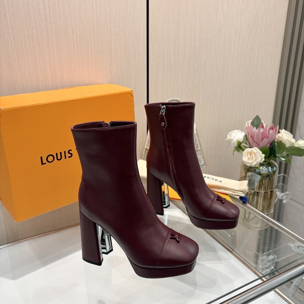 Alternative view of LOUIS VUITTON SWING PLATFORM ANKLE BOOT BORDEAUX RED 1AIFO7
