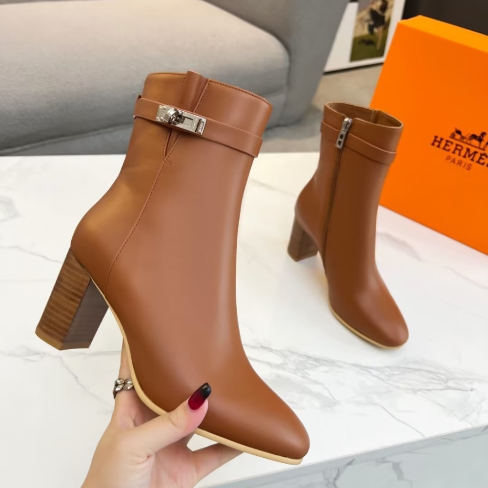 Alternative view of HERMES SAINT GERMAIN ANKLE BOOT BROWN H202257Z A3360