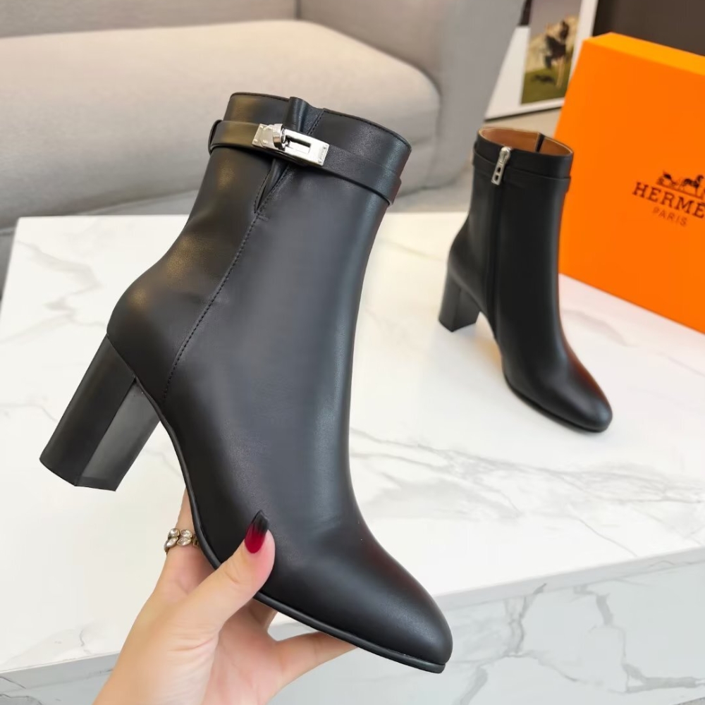 Alternative view of HERMES SAINT GERMAIN ANKLE BOOT BLACK H182102Z 02360