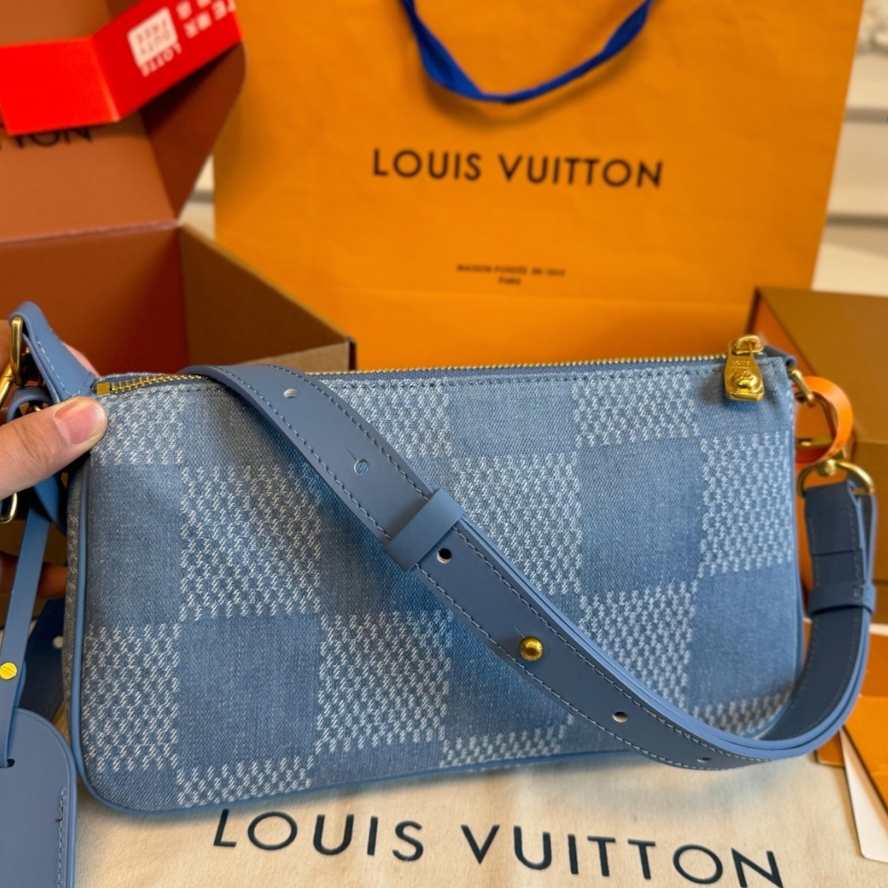 LOUIS VUITTON POCHETTE ACCESSORIES XL DAMIER DENIM BLUE 28CM N00204 - Image 4