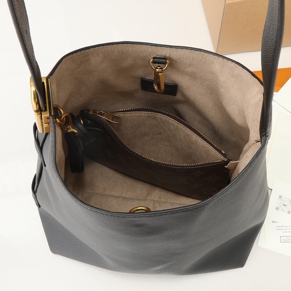LOUIS VUITTON LOW KEY HOBO PM BLACK 28CM M25352 - Image 10