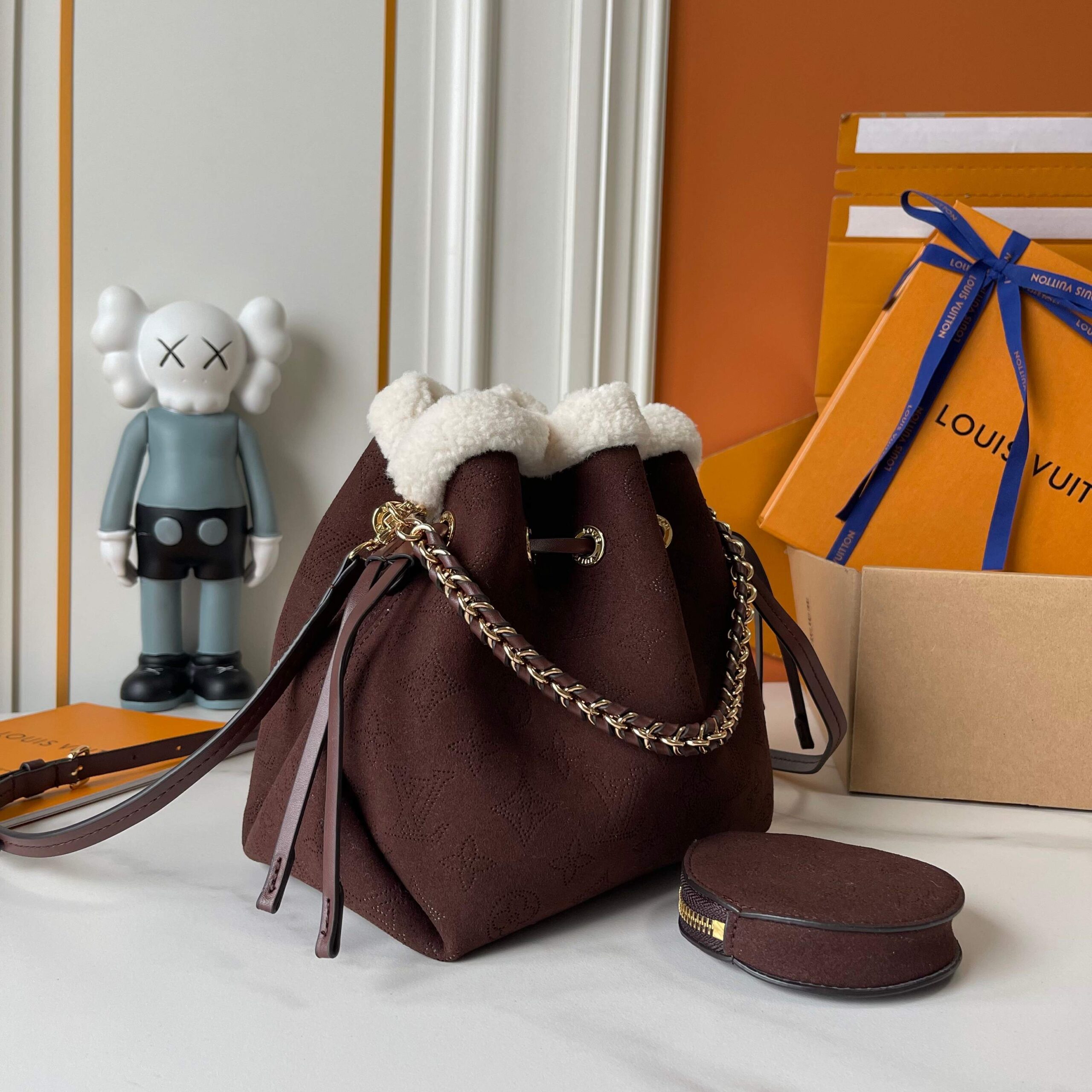 LOUIS VUITTON BELLA CHOCOLATE 22CM M26684 - Image 4