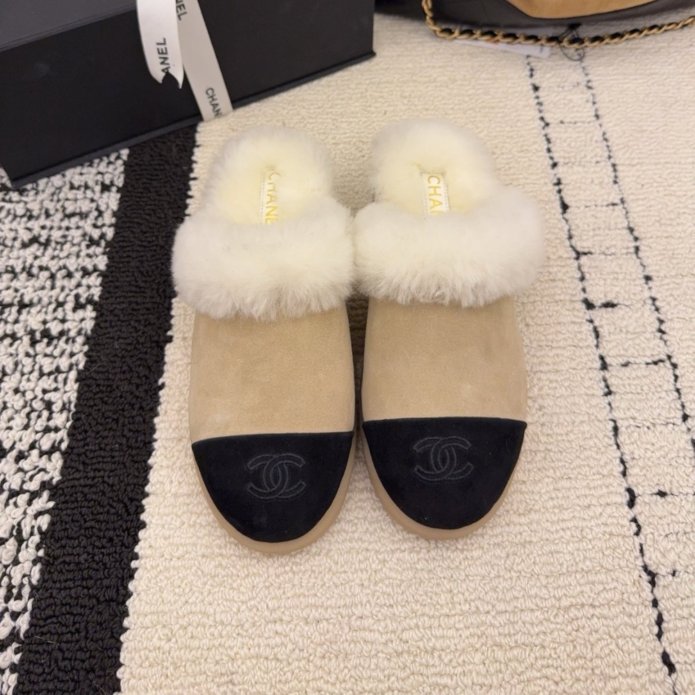 Alternative view of CHANEL SUEDE MULES BEIGE G45939 B17918 NZO91
