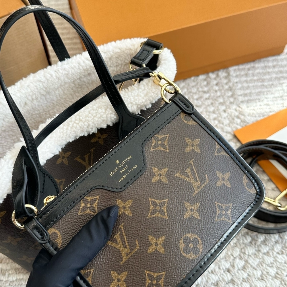 LOUIS VUITTON NEVERFULL BANDOULIÈRE INSIDE OUT BB MONOGRAM BROWN 26CM M26315 - Image 3