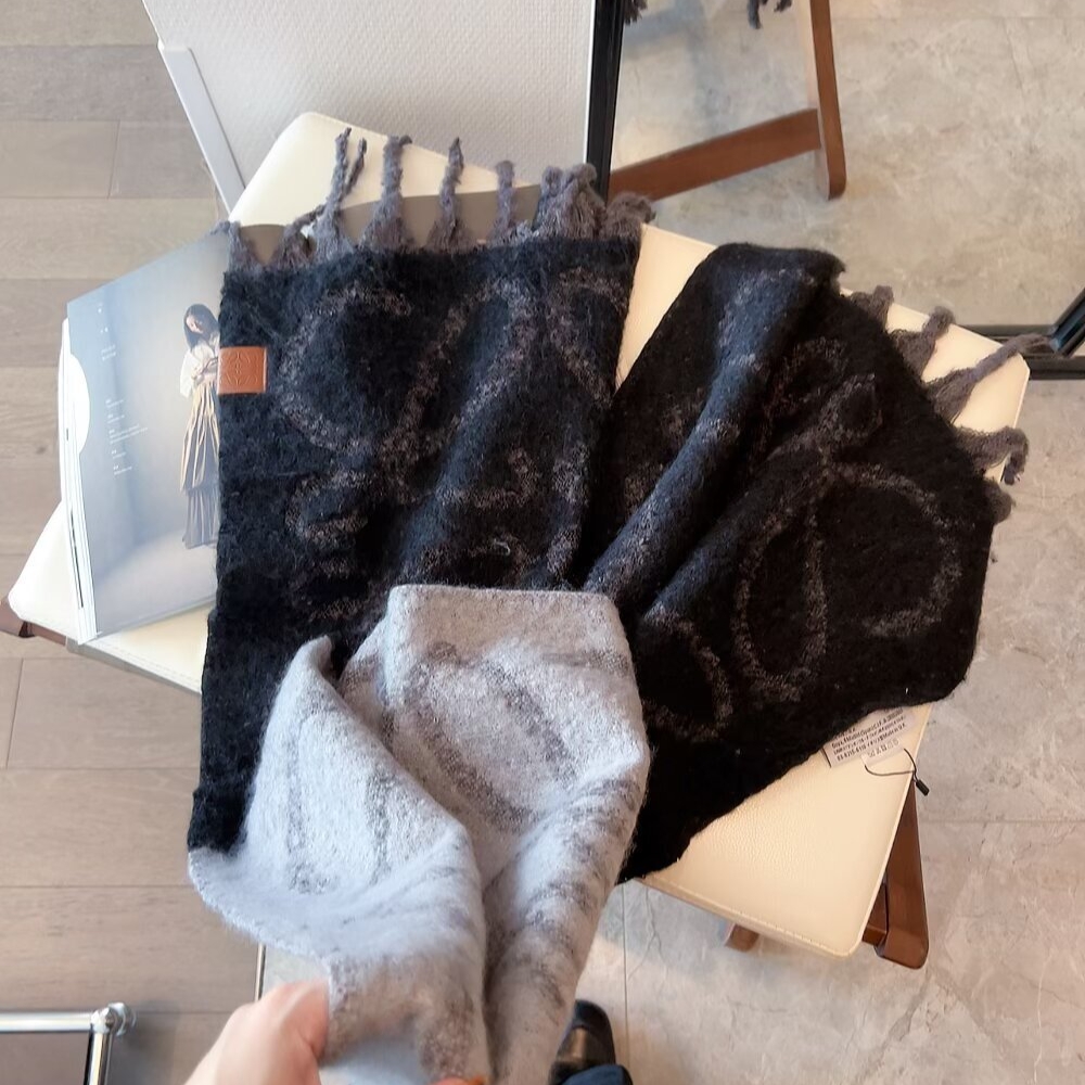 Alternative view of LOEWE ANAGRAM SCARF IN WOOL BLACK AND GREY F811257X79 1156