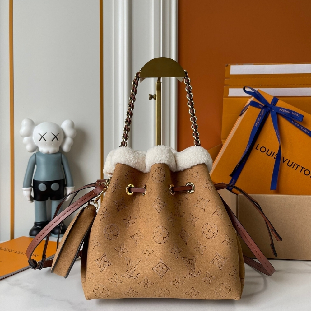 Alternative view of LOUIS VUITTON BELLA BEIGE 22CM M11839