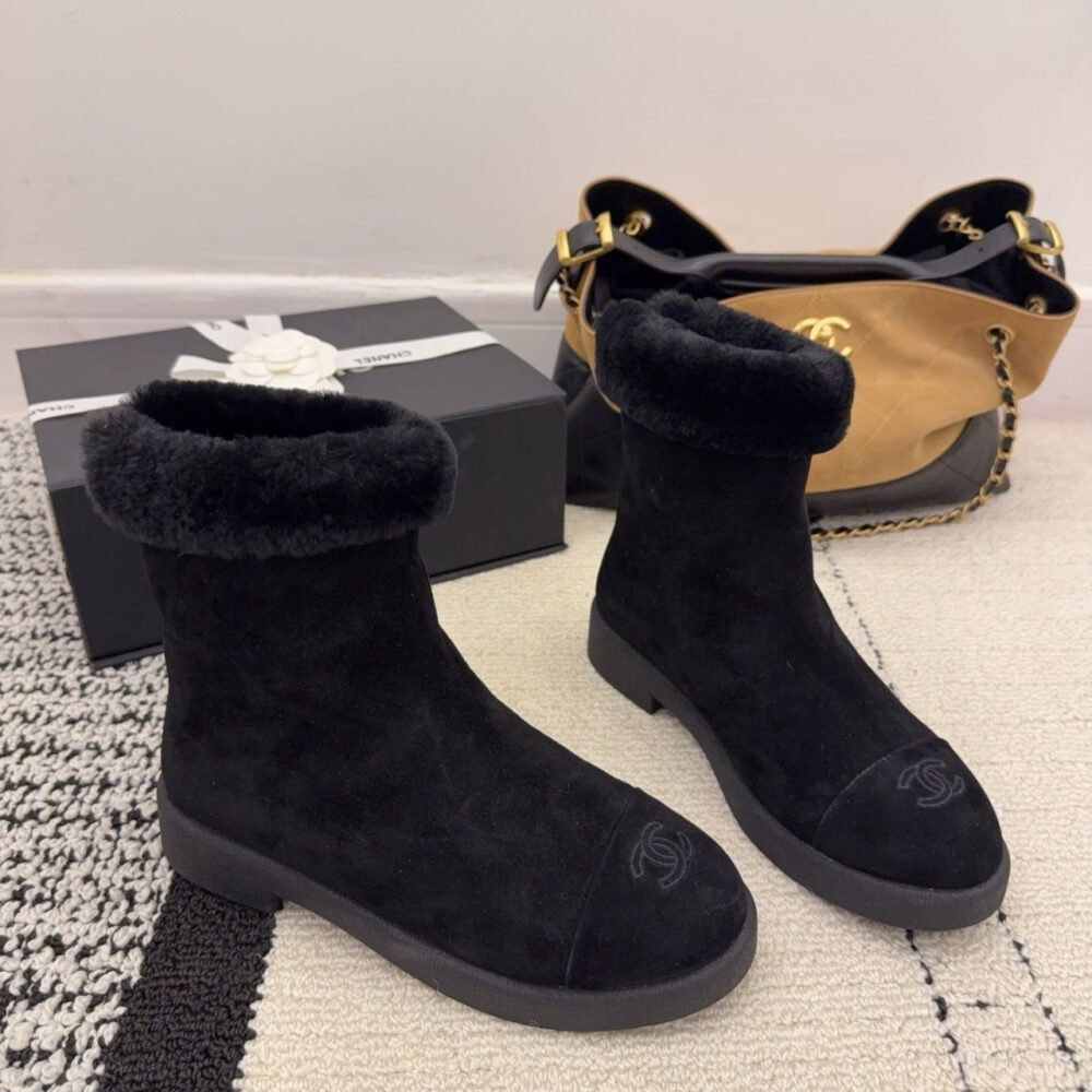 Alternative view of CHANEL SUEDE ANKLE BOOTS BLACK G45941 B17918 94035