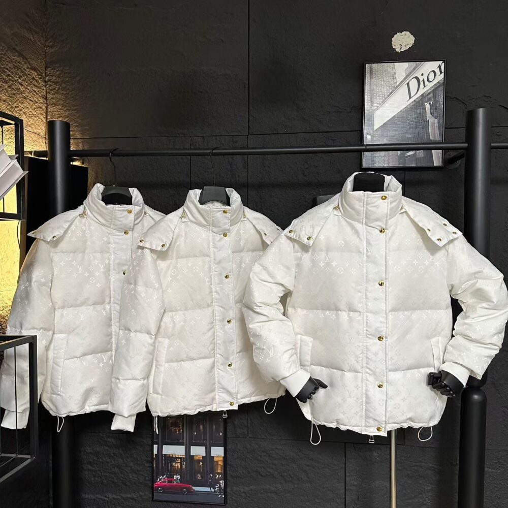 Alternative view of LOUIS VUITTON MONOGRAM PUFFER JACKET WHITE 1AGAWS