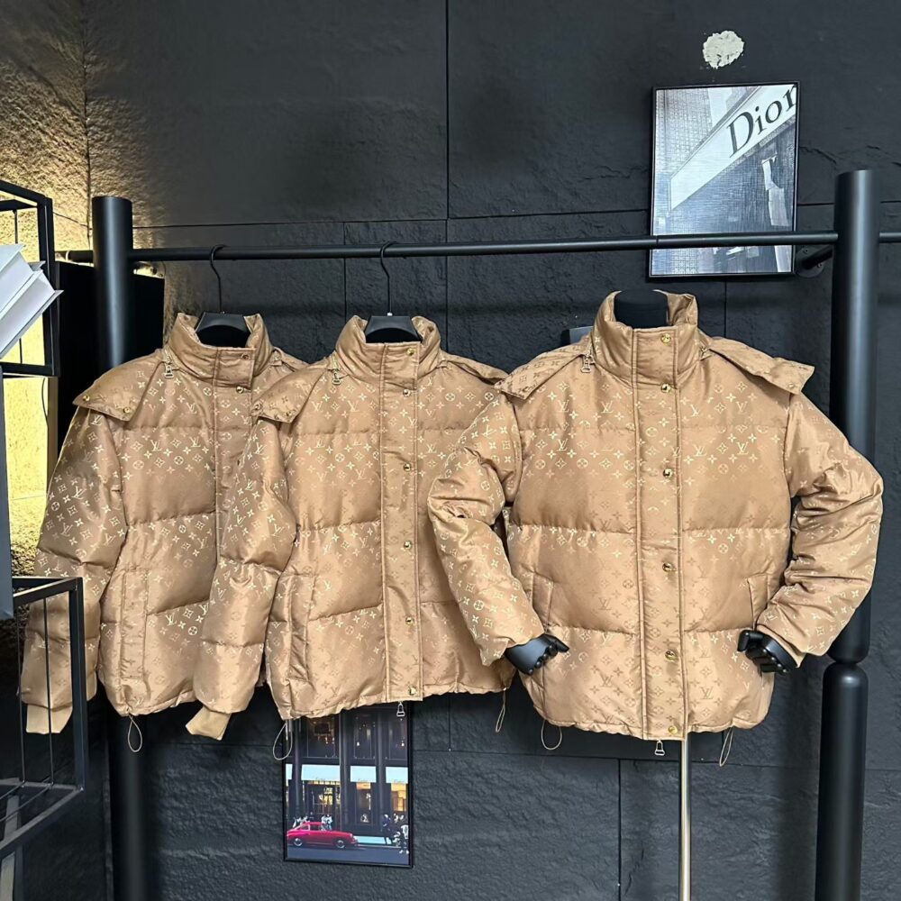 Alternative view of LOUIS VUITTON MONOGRAM PUFFER JACKET BEIGE 1AIOZF