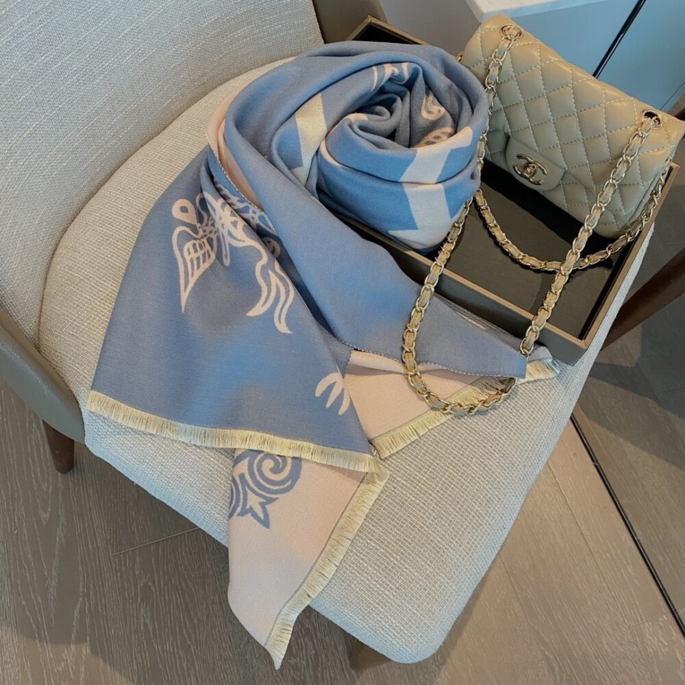 Alternative view of HERMES CASHMERE WOOL SCARF WRAP SHAWL IN BLUE AND PINK 180CM