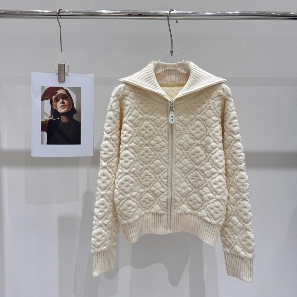 Alternative view of LOUIS VUITTON MONOGRAM TOWELING ZIP UP JACKET BEIGE 1AGCZU