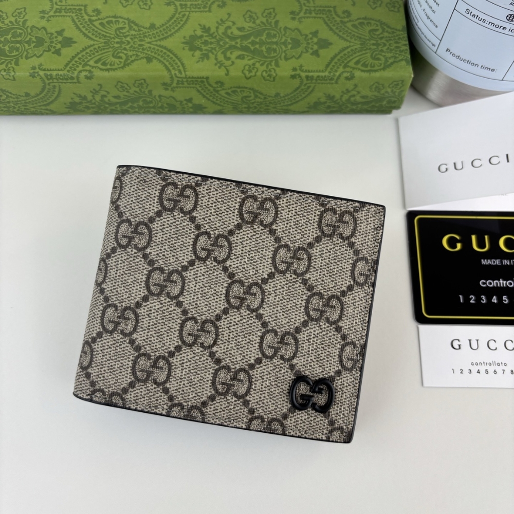 Alternative view of GUCCI BROWN INTERIOR GG BI FOLD WALLET BEIGE AND BLACK SUPREME 11CM 768244 FACQC 9773