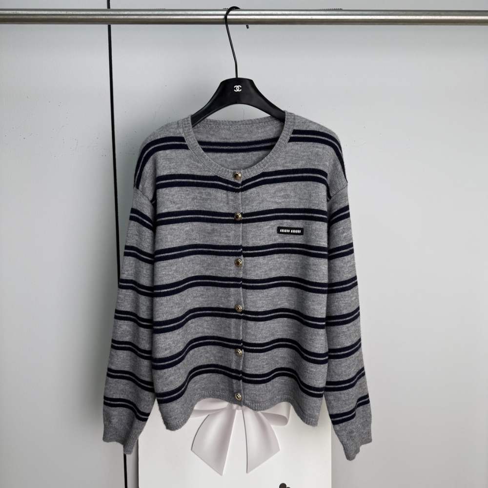 Alternative view of MIUMIU SHETLAND KNIT CARDIGAN GREY MMF899 15NQ F0MZQ S OOO