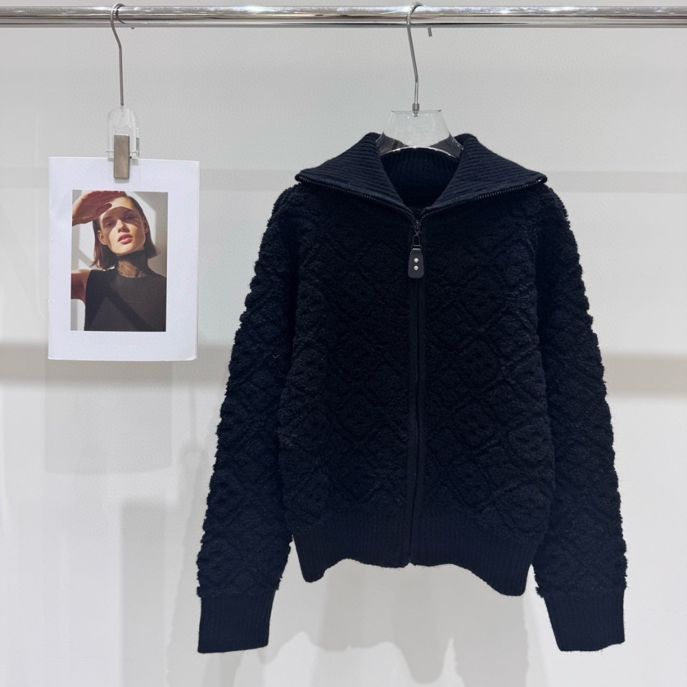 Alternative view of LOUIS VUITTON MONOGRAM TOWELING ZIP UP JACKET  BLACK 1AIQDV