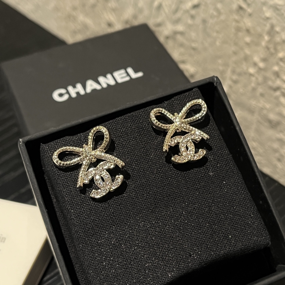 Alternative view of CHANEL CC CRYSTAL STRASS BOW STUD EARRINGS GOLD ABG601 B22434 U4562
