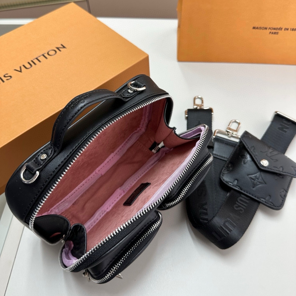 LOUIS VUITTON UTILITY CROSSBODY BAG BLACK 18CM M80450 - Image 9