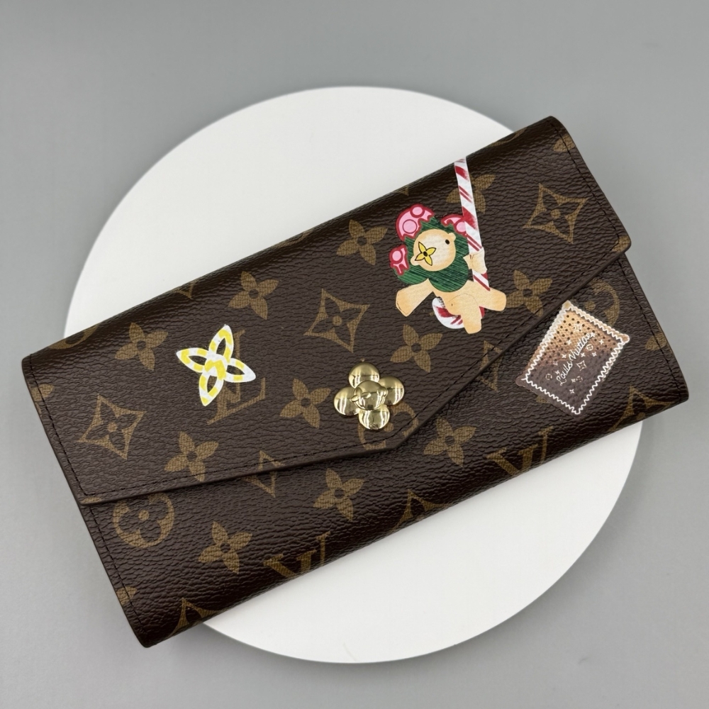 Alternative view of LOUIS VUITTON SARAH WALLET CANDY RED 19CM M12207