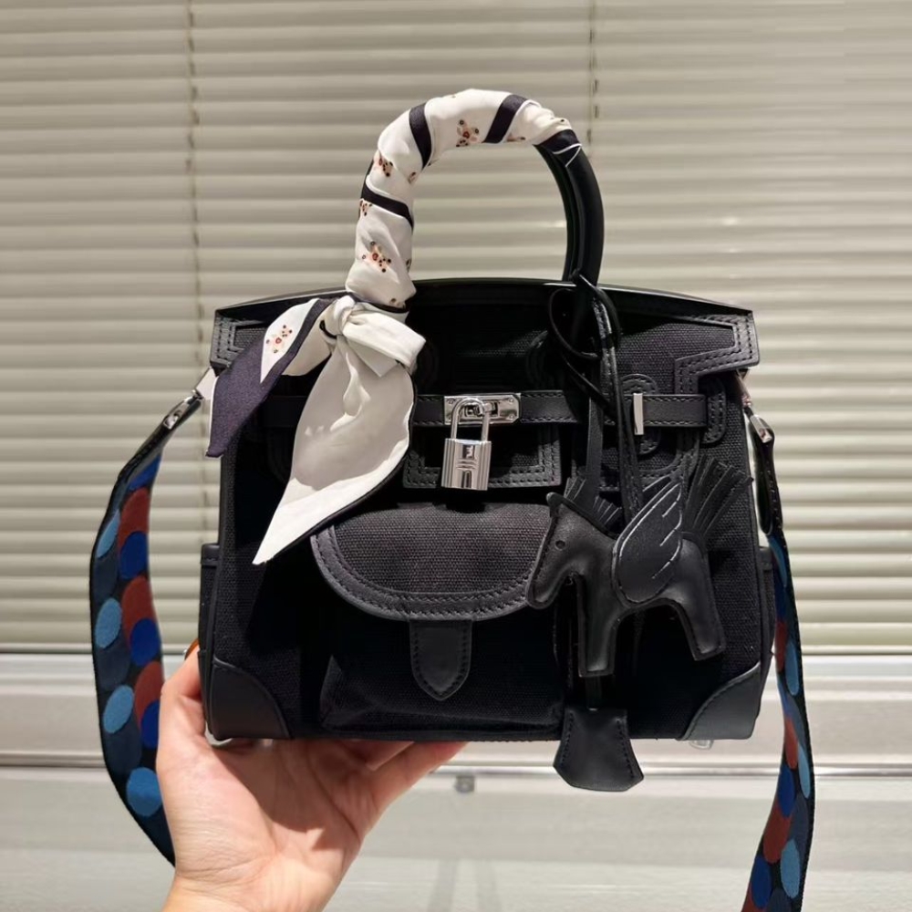 Alternative view of HERMES BIRKIN CARGO 25 TRAVEL BAG BLACK TOILE GOELAND 25CM